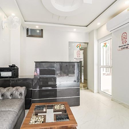 Oyo Townhouse 853 Hotel The Royal Aroma Haridwār Dış mekan fotoğraf