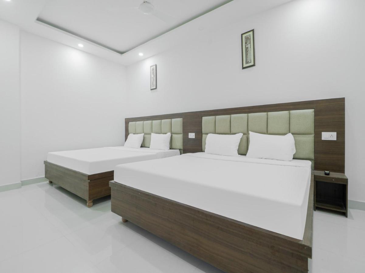 Oyo Townhouse 853 Hotel The Royal Aroma Haridwār Dış mekan fotoğraf