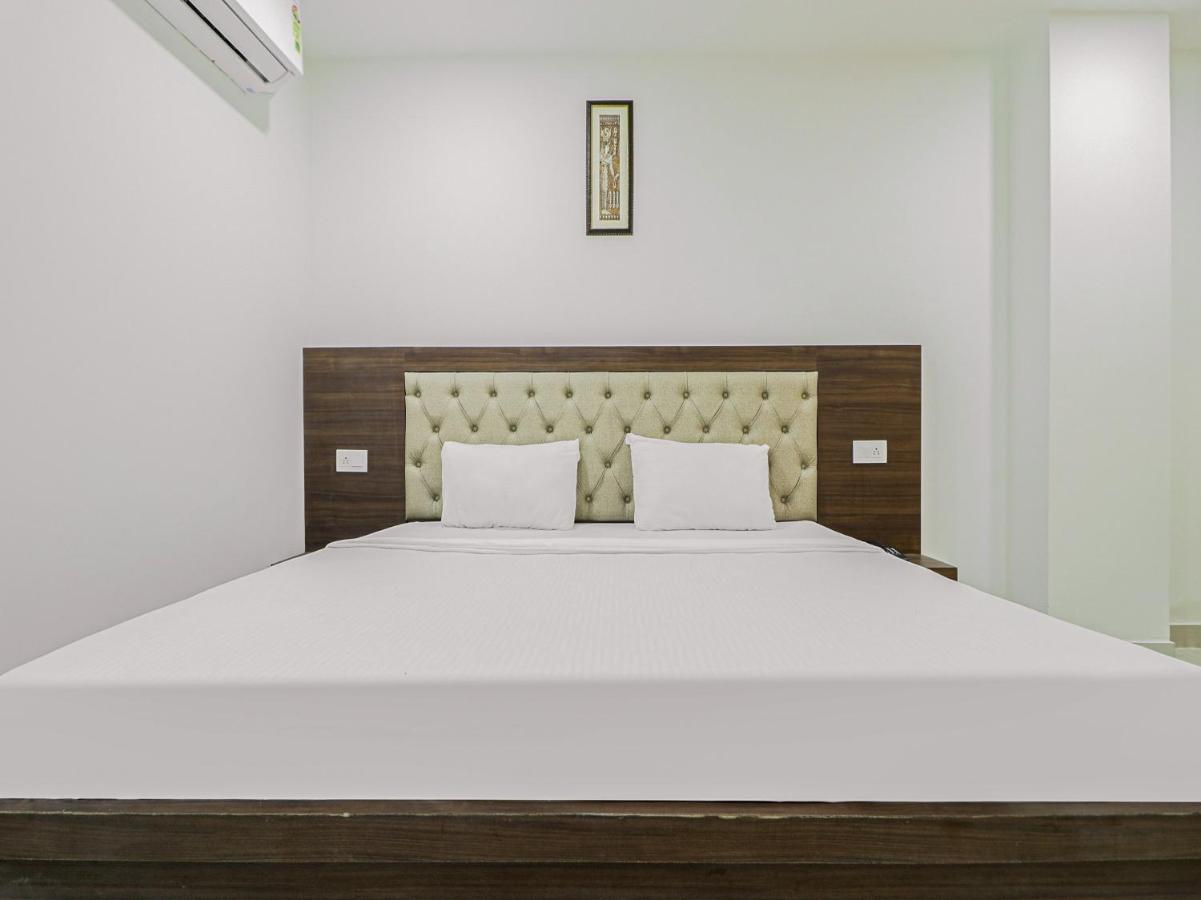 Oyo Townhouse 853 Hotel The Royal Aroma Haridwār Dış mekan fotoğraf