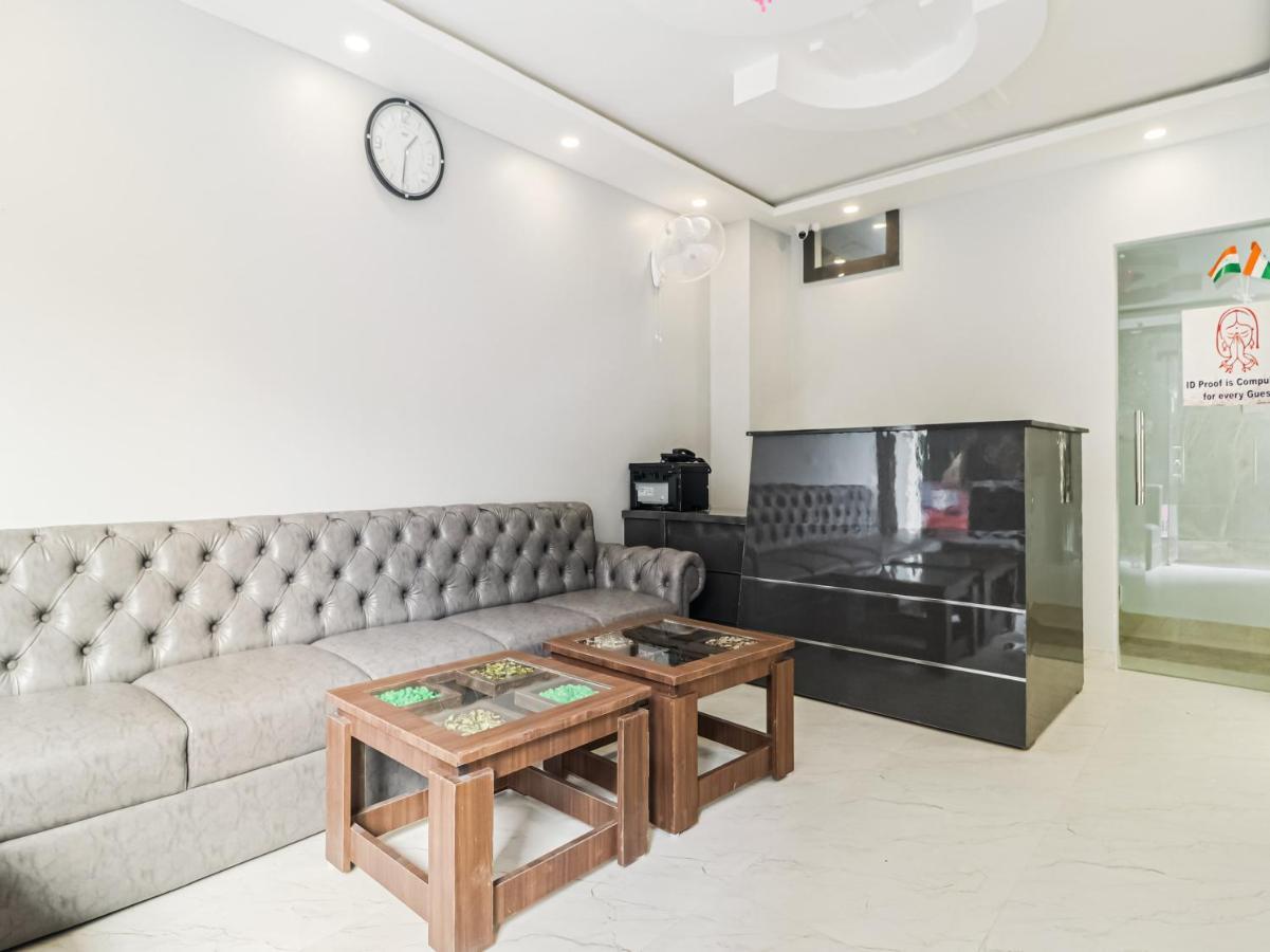 Oyo Townhouse 853 Hotel The Royal Aroma Haridwār Dış mekan fotoğraf